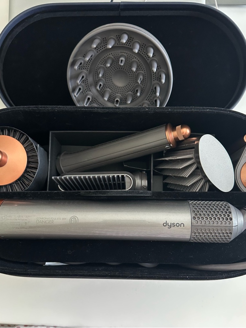 Dyson Airwrap Complete Long with storage case - Picture 2 of 7